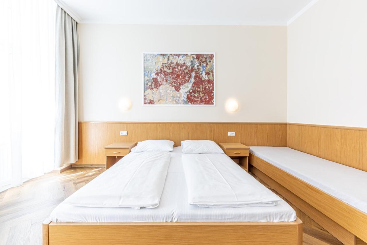 Pension Fünfhaus Wien Exterior foto