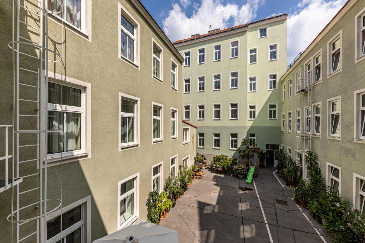 Pension Fünfhaus Wien Exterior foto
